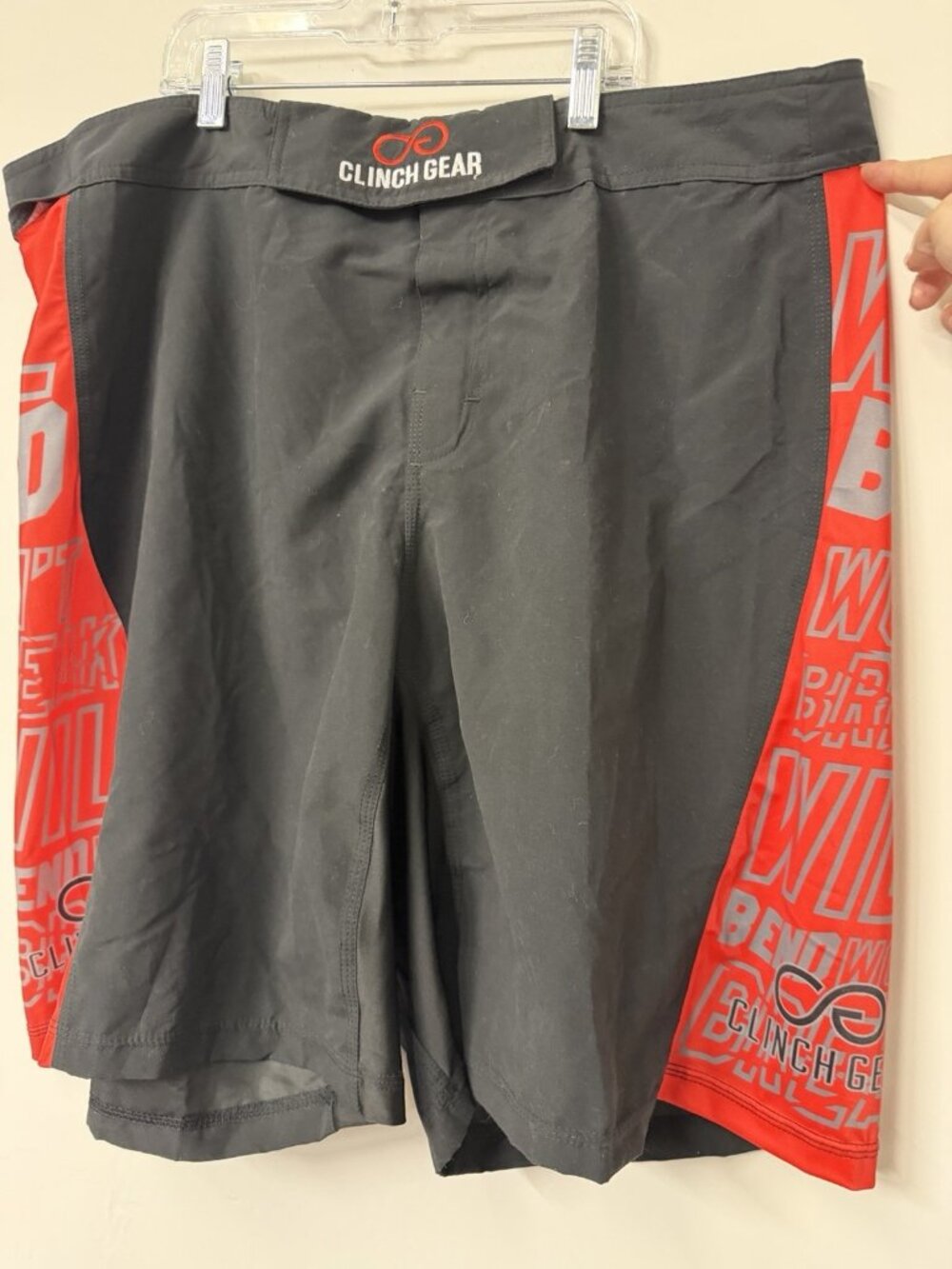 Clinch Gear Mens Size 40 Black Red Shorts Gym MMA Wrestling Fighting Boxing